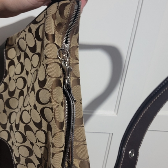 Coach Y2k Monogram Shoulder Bag - Picture 10 of 12